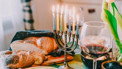 黎真主党称袭击一架正撤离士兵的以军机，现场升起黑烟