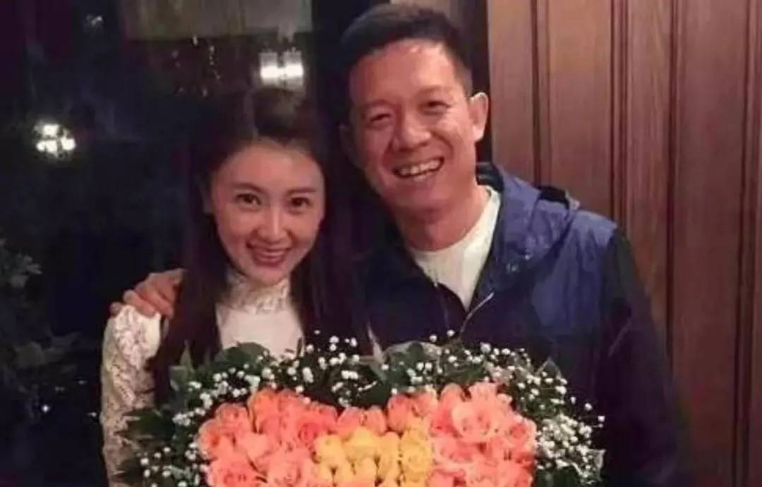 贾跃亭回应甘薇带女儿唱《野子》：你们唱得比爸爸好听多了